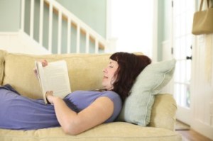 Mom_Relaxing_Reading_H