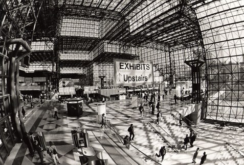 The Javits Center in New York City. (Photo from http://www.rogerandfrances.com/subscription/ps%20critique.html)