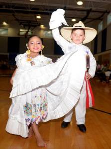 11948227_10206300121395972_102452077_n